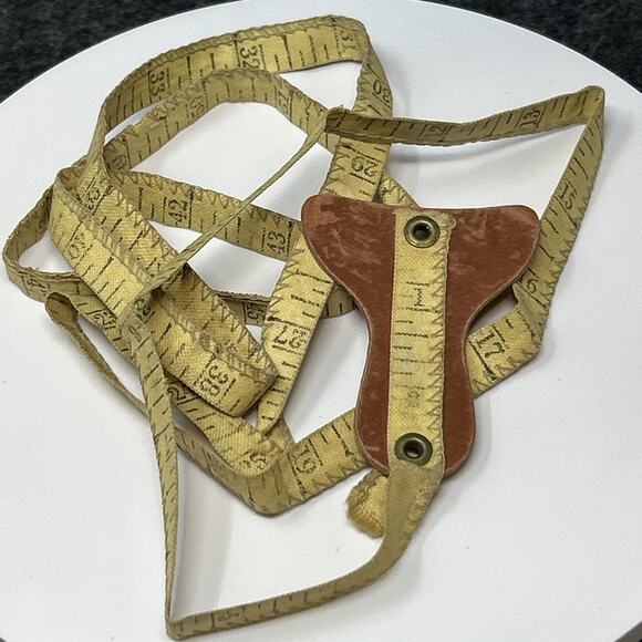 Vintage Tailors Measuring Tape Fabric Centimeter Yellow Seamstress Tool - Picture 4 of 7